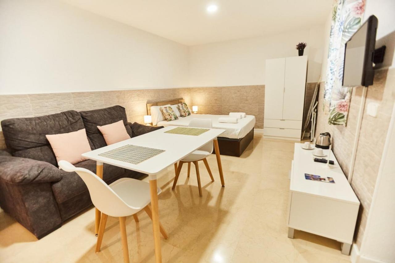 Charming House - Calm And Comfort In The Center Σεβίλλη Εξωτερικό φωτογραφία