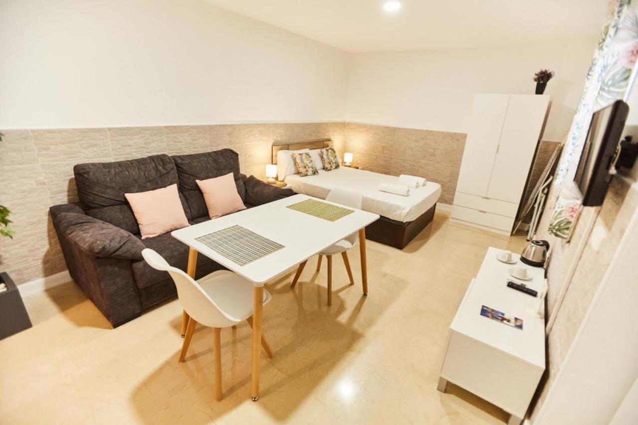 Charming House - Calm And Comfort In The Center Σεβίλλη Εξωτερικό φωτογραφία