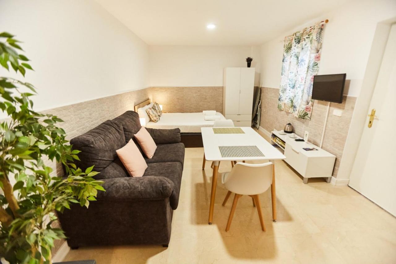Charming House - Calm And Comfort In The Center Σεβίλλη Εξωτερικό φωτογραφία